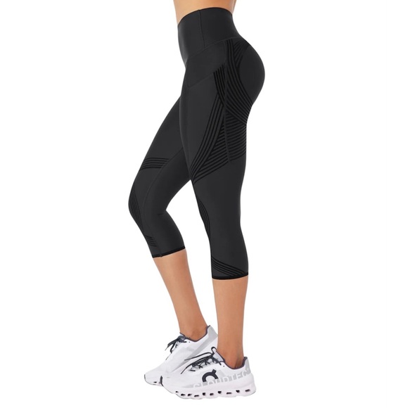 Fanka Body Sculpt Side Pocket Capri Leggings Size XL - Picture 2 of 10